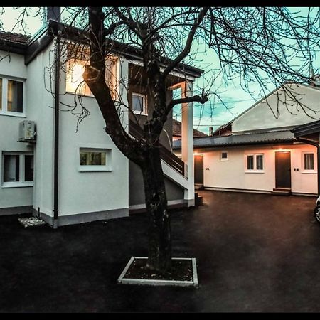 Polar Apartments Banja Luka Lpij Exterior foto